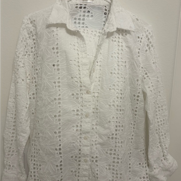 Galita Fashion - White Eyelet Women's 2-Piece Set - Picture 5 of 7